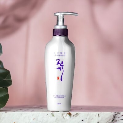 Кондиціонер відновлюючий проти випадання волосся Daeng Gi Meo Ri JIN GI Vitalizing Treatment 300ml 3301 фото